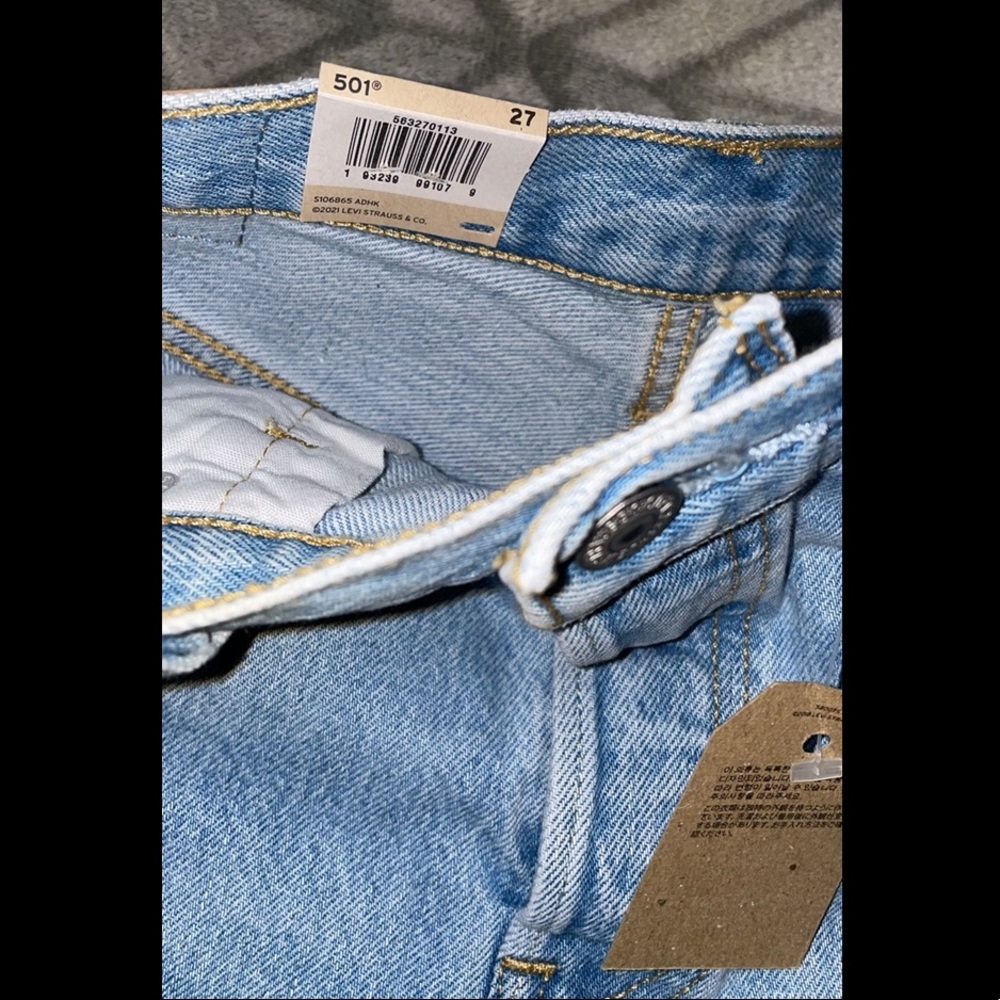 high waisted levi’s shorts